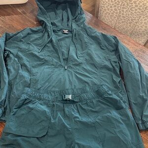 Avia Women's Dark Teal Jacket/Windbreaker AND Shorts Set (PERFECT condition)